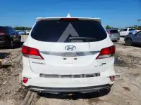 2017 Hyundai Santa Fe photo