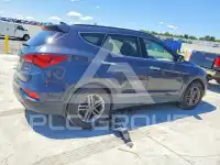 2017 Hyundai Santa Fe photo