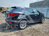 2017 Hyundai Santa Fe photo