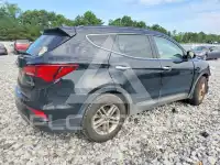 2017 Hyundai Santa Fe photo