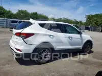 2017 Hyundai Santa Fe photo