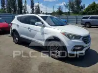 2017 Hyundai Santa Fe photo