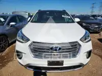 2017 Hyundai Santa Fe photo
