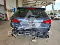 2017 Hyundai Santa Fe photo