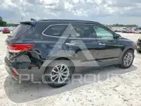 2017 Hyundai Santa Fe photo