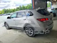2017 Hyundai Santa Fe photo