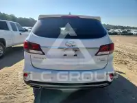 2017 Hyundai Santa Fe photo