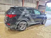 2017 Hyundai Santa Fe photo