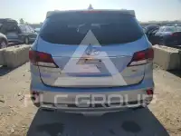 2017 Hyundai Santa Fe photo