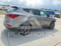 2017 Hyundai Santa Fe photo