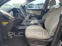 2017 Hyundai Santa Fe photo