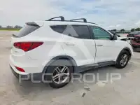 2017 Hyundai Santa Fe photo