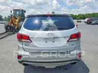 2017 Hyundai Santa Fe photo