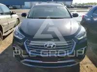 2017 Hyundai Santa Fe photo
