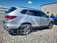 2017 Hyundai Santa Fe photo