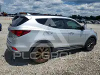 2017 Hyundai Santa Fe photo
