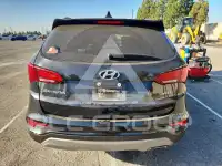 2017 Hyundai Santa Fe photo