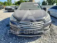 2017 Hyundai Santa Fe photo