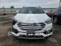 2017 Hyundai Santa Fe photo