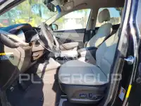 2017 Hyundai Santa Fe photo
