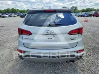 2017 Hyundai Santa Fe photo