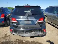 2017 Hyundai Santa Fe photo