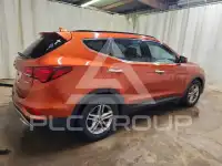 2017 Hyundai Santa Fe photo