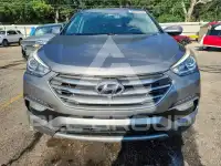 2017 Hyundai Santa Fe photo