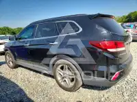 2017 Hyundai Santa Fe photo
