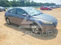 2017 Hyundai Ioniq photo