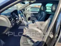 2017 Volkswagen Touareg photo