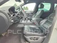 2017 Volkswagen Touareg photo