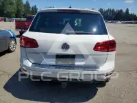 2017 Volkswagen Touareg фото