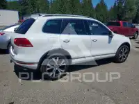 2017 Volkswagen Touareg фото