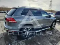 2017 Volkswagen Touareg фото
