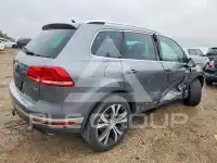 2017 Volkswagen Touareg фото