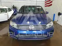 2017 Volkswagen Touareg фото