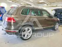 2017 Volkswagen Touareg фото