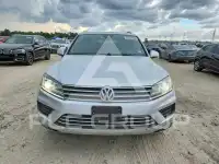 2017 Volkswagen Touareg фото