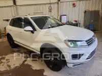 2017 Volkswagen Touareg фото