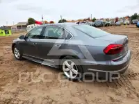2017 Volkswagen Passat фото