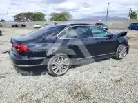 2017 Volkswagen Passat photo