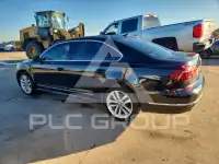 2017 Volkswagen Passat фото