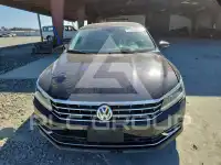 2017 Volkswagen Passat фото