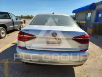 2017 Volkswagen Passat photo