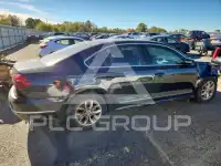 2017 Volkswagen Passat photo