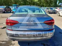 2017 Volkswagen Passat фото
