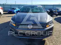 2017 Volkswagen Passat photo