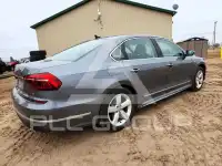 2017 Volkswagen Passat фото