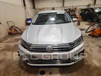 2017 Volkswagen Passat фото